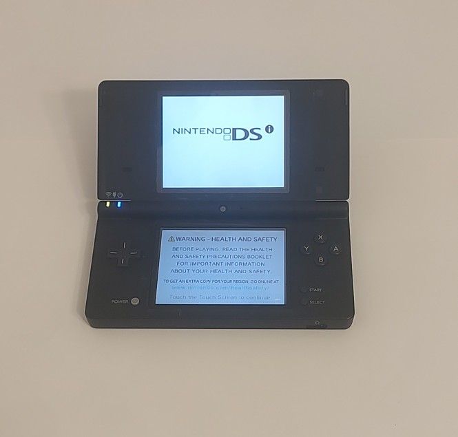 Nintendo DS i
