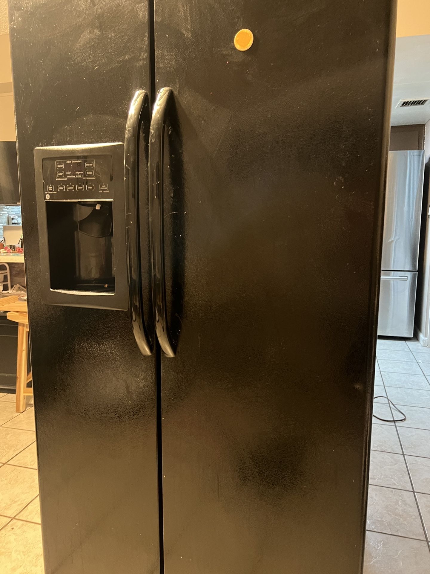 Used Working Fridge Needs A Little Love 