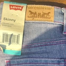 Levi's 