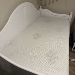 Day Bed With Twin Mattress 