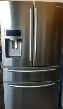 Samsung 4-Door Stainless Steel Fridge
