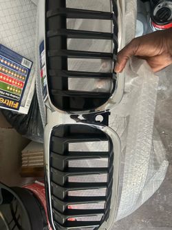 2020 BMW 330i Front Grille