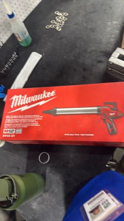 Brand new Milwaukee caulk gun