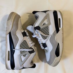 JORDAN 4 MILITARY BLACK  