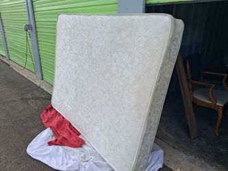 Nice Comfortable Quality Queen-size Mattress (no box spring)