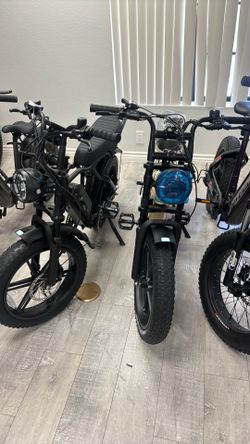 Moped style Ebike great price