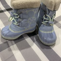 Sorel snow boots for girl.  (size 10)
