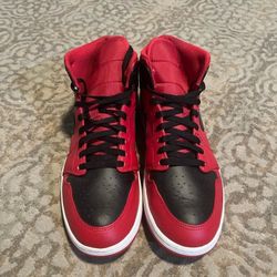Jordan 1 Mid Reverse Bred (2021)