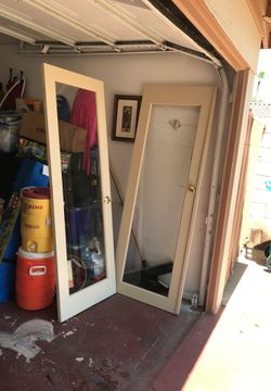 Interior door 79.25 in x 27.5 in x 1.5in