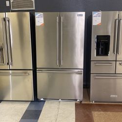 Frigidaire 3 Door French Door Refrigerator With Ice Maker 1AXN