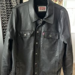 Levi’s Black Faux Leather Jacket - Medium