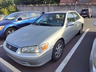 *Reliable Transportation* 2009 Dodge Caliber SXT
