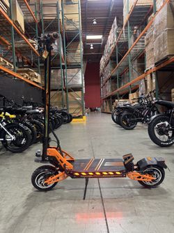 Dual-motor high-speed electric scooter