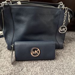 Michael Kors Stanthorpe Navy Leather Large Crossbody Satchel and Wallet
