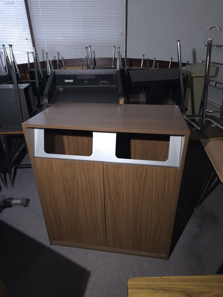 Restaurant Trash Bin