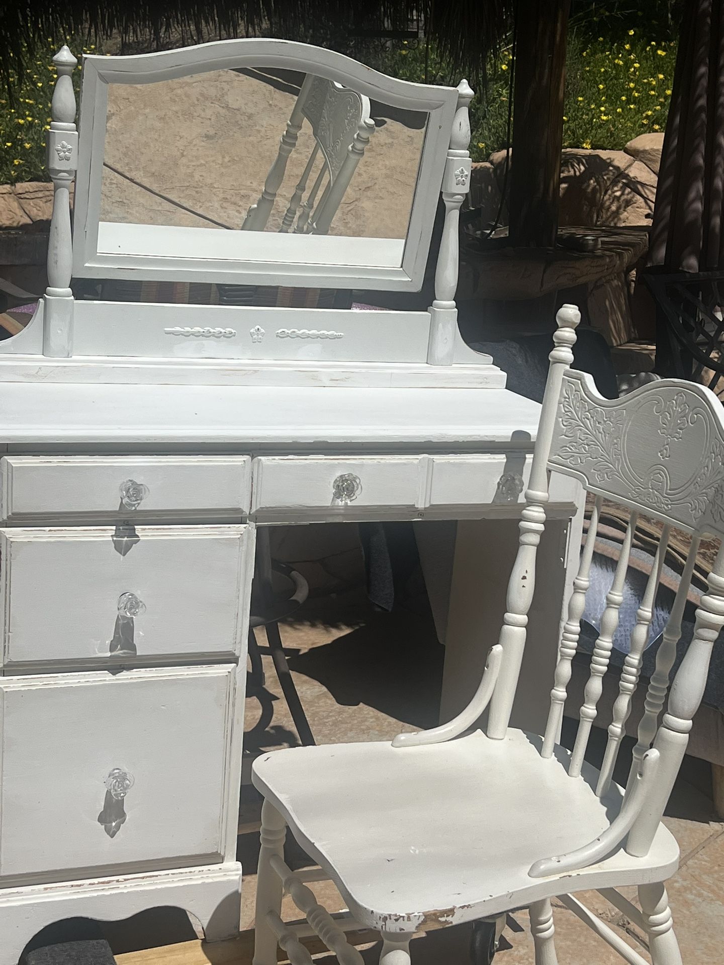 Antique White Distressed Dresser