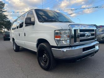 2012 Ford E-350 Super Duty