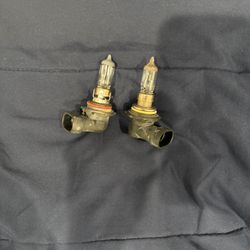 9006 headlight Plug N Play Bulbs