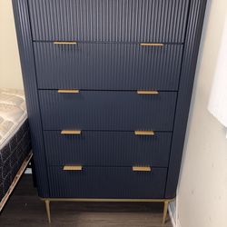 Dresser Chest of Drawers