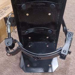 Fire Extinguisher Brackett 