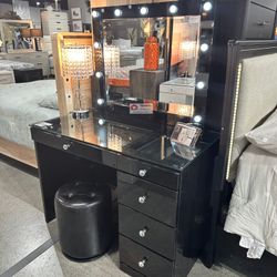 VANITY SET, VANITY, MIRROR, SWIVEL STOOL - [NEW]
