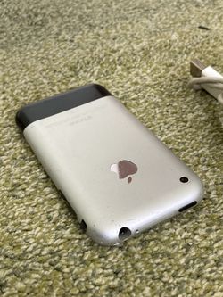 First Generation iPhone running ORIGINAL iOS 1.0 for Sale in First Generation iPhone running ORIGINAL iOS 1.0 for Sale in