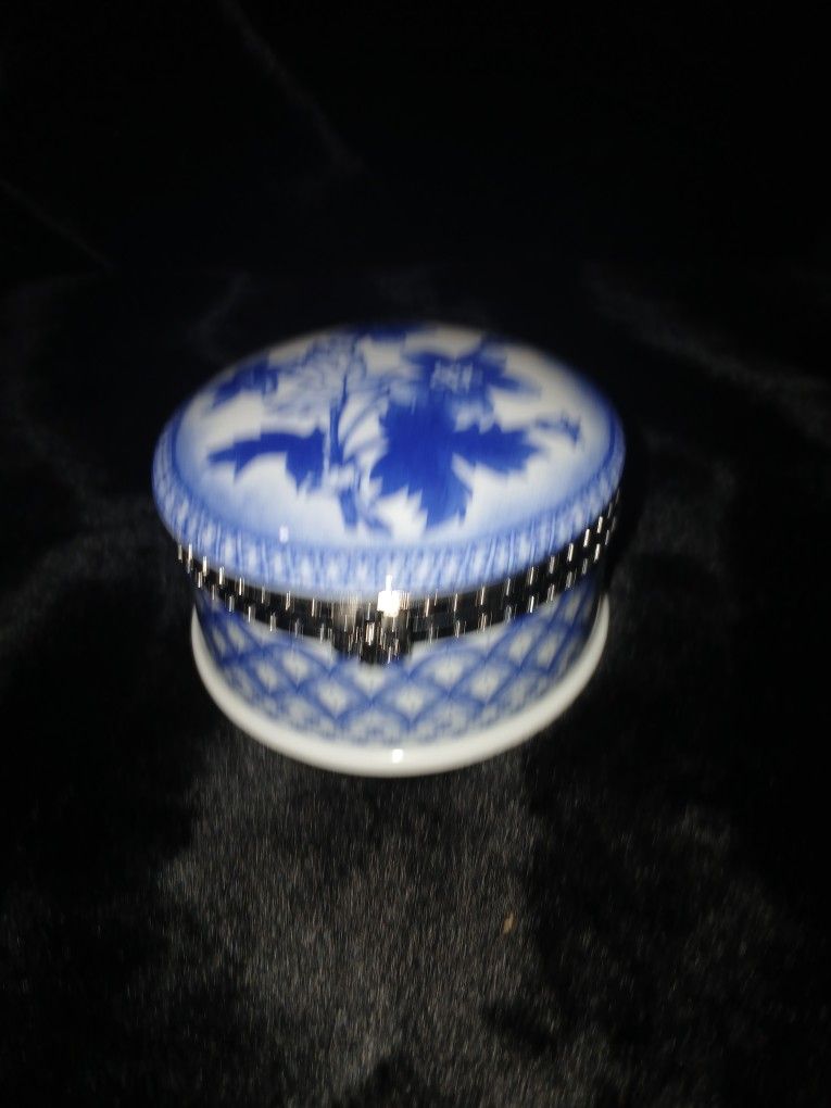 Vintage Ceramic Floral Box