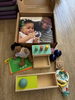 LOVEVERY Play Kit 11-12 Months