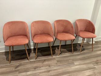 Set of 4 Pink Velvet Dining Chairs