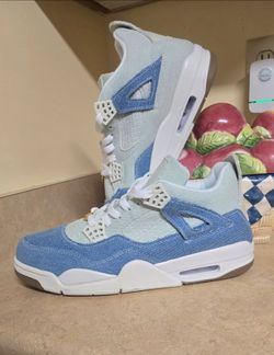 Air Jordan 4