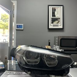 BMW X3 G01 OEM BASE REFLECTOR LED HEADLIGHT COMPLETE ASSEMBLY 2018/2019/2020/2021