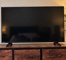 Toshiba 43” Smart Fire TV – Excellent Condition
