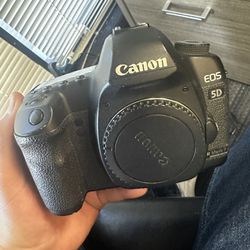 Canon 5d Mark 2 Battery And Charger 