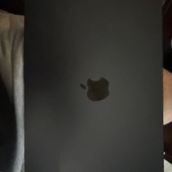 MacBook Air M2 256gb 13in