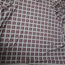 Square print top