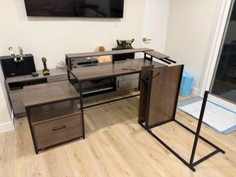computer desk
