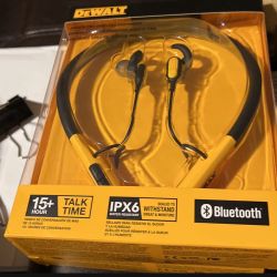 New Sealed Dewalt IPX6 Bluetooth Headset 