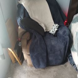 Recliner -Fully Recline-Standing Straight Up 