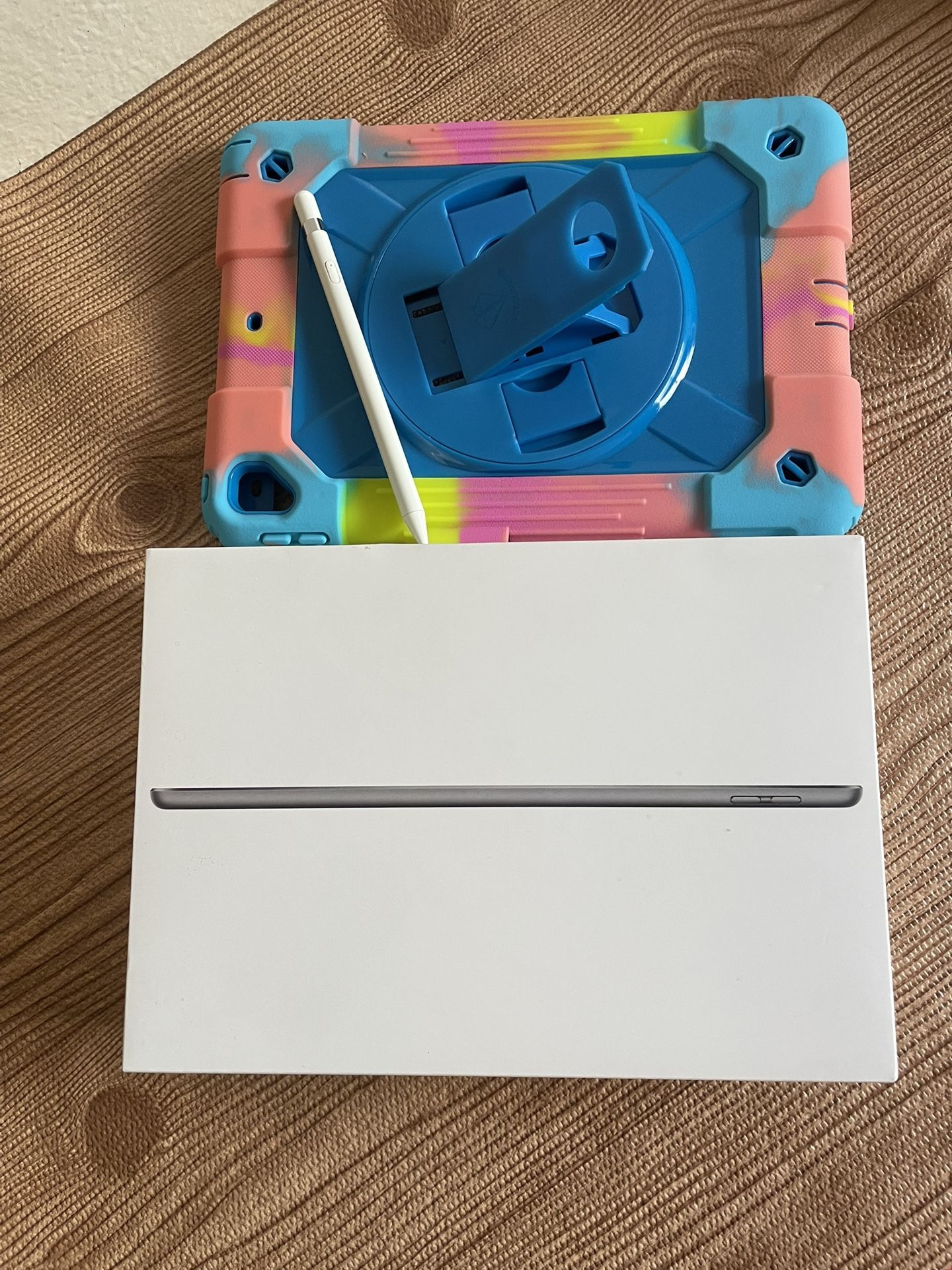 iPad 9th Generation New Open Box with Kids protective case and Pencil