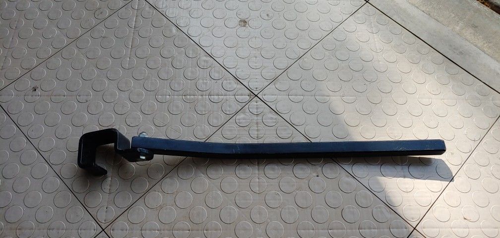 Hitch, Snap up Handle.