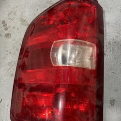 07-13 Silverado Driver Taillight