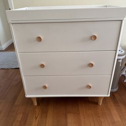 Babbyletto 3 Drawer Dresser w Changing Table