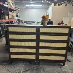 Brand new Oranland 38 Inch Heavy Duty Indestructible Dog Crate Cage Kennel with Wheels, High Anxiety Dog Kennel, Sturdy Locks, Double Door and Removab