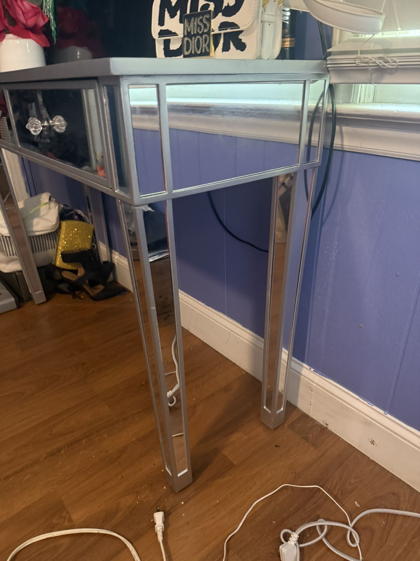Beautiful Mirrored Desk Vanity