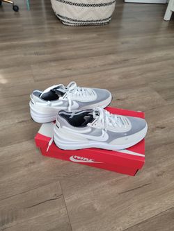 Man nike shoes