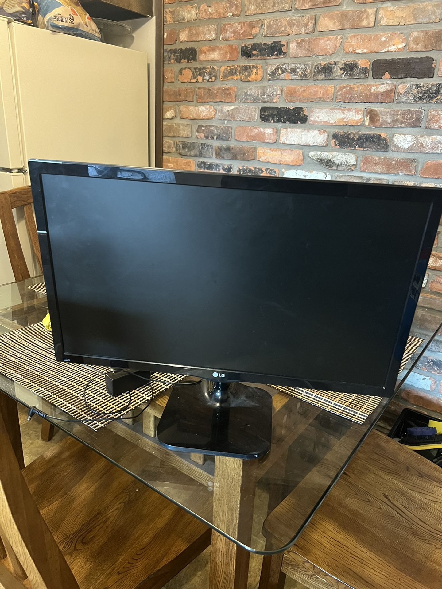 LG 24 Inch Monitor