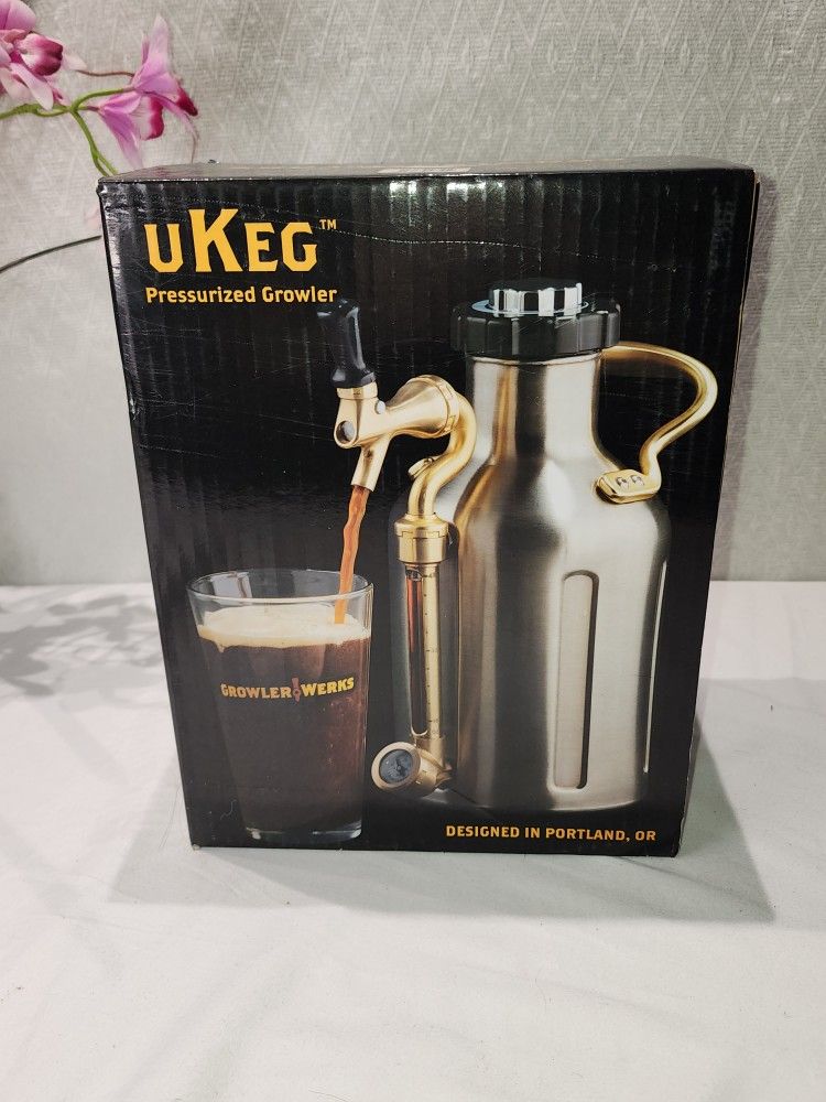 GrowlerWerks uKeg Pressurized Growler 64 oz Stainless Steel