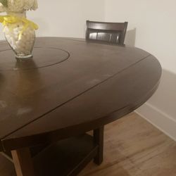 Kitchen  Table With 4 Chairs 