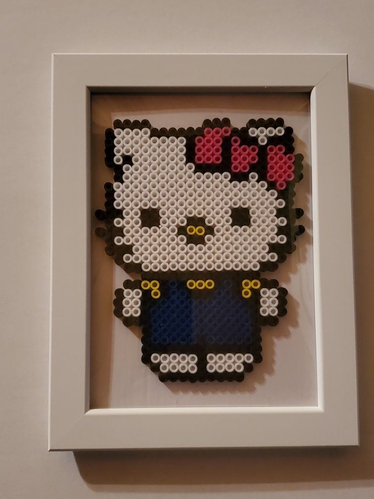 Hello Kitty Frame 5 by 7 using Regular Perler Beads