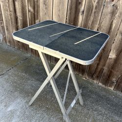 Grooming Table